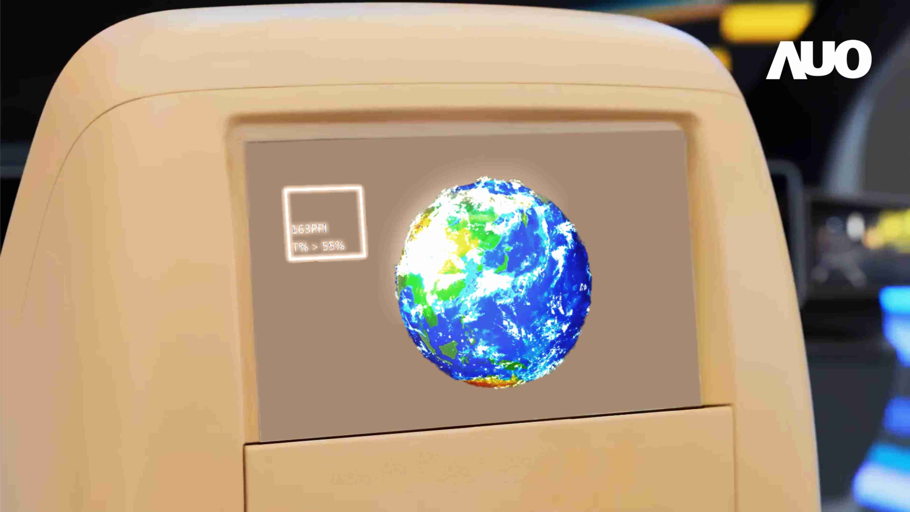 红龙扑克突破设计与制程挑战，，，，推出全球最高分辨率163ppi的13.5吋透明Micro LED面板，，并积极布局智能车市场，，，以期拓展透明显示应用的可能性